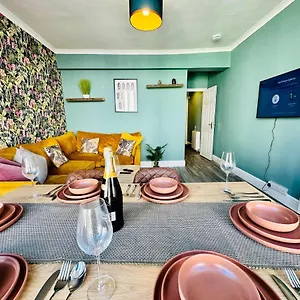 Flash Sale City Centre Seafront 3 Bedroom Flat Bn137alit Brighton