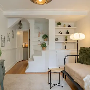 https://apt-gorgeous-2bed-house-in-e1.brighton-hotels-england.com